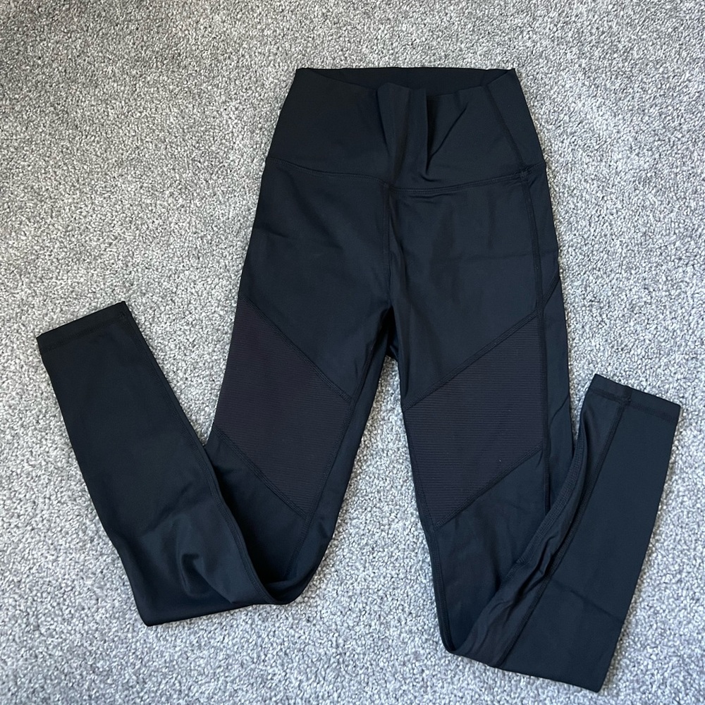 Zyia Black Leggings with ribbed detail on front
